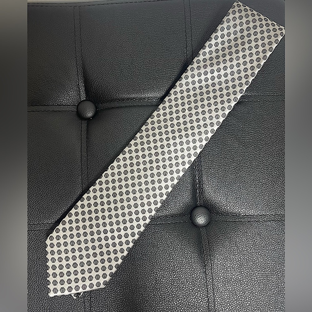 Men's Calvin Klein Tie - Picture 1 of 4